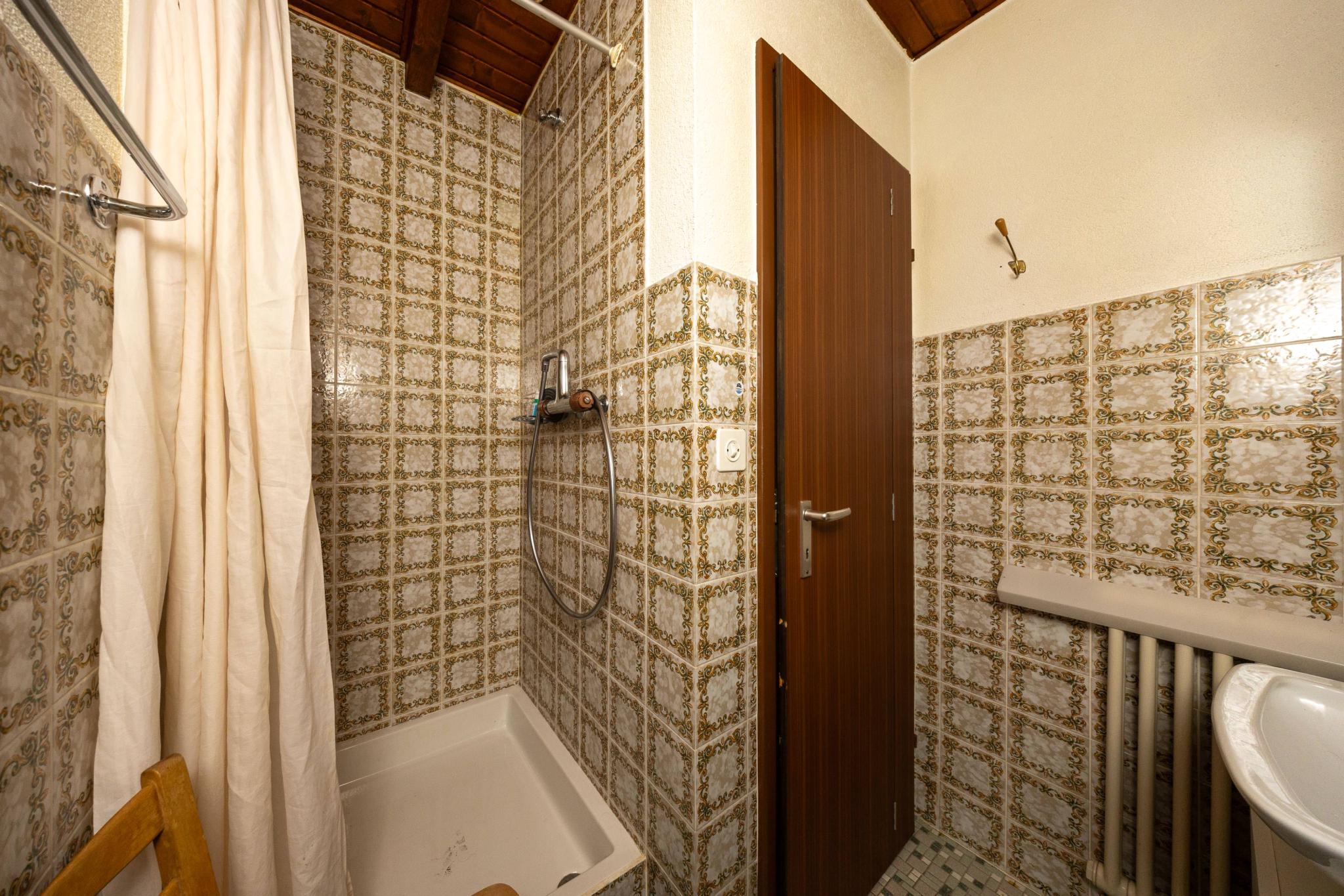 A charming 2.5-room walk-through flat in the centre of the resort