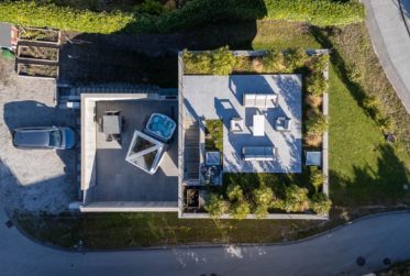 Splendid architect-designed villa with breathtaking views