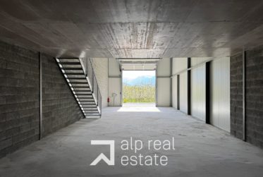 Modularer Raum mit 124 m² – Flexibilität & strategische Lage nahe der A9