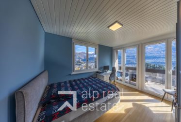 Architect-Designed Villa with Panoramic Views of the Castles