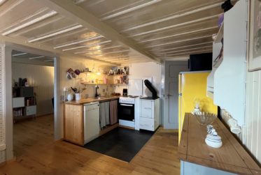 3.5-Room Apartment with Independent Studio