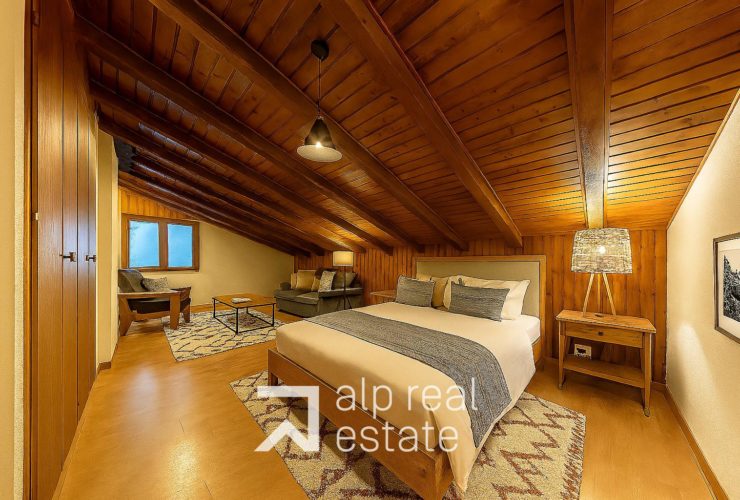 A charming 2.5-room walk-through flat in the centre of the resort