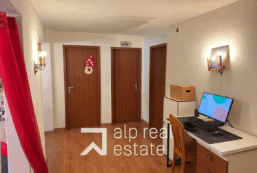 Spacious 3.5-Room Cross-Through Apartment