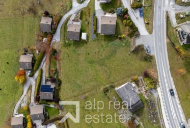 Beautiful building plot for your main residence