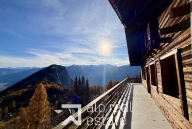 New 3.5-room apartment across the entire floor with panoramic views