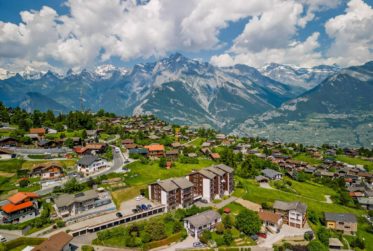 Superbe attique en duplex rénové avec vue panoramique