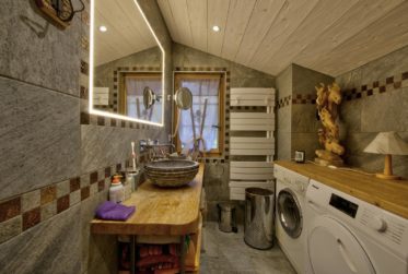 Wunderschönes Blockhaus mit authentischem Mazot als Zweit- oder Hauptwohnsitz