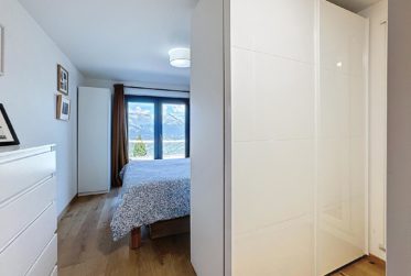 Modernes Chalet mit Blick ins Tal