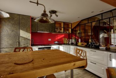 Wunderschönes Blockhaus mit authentischem Mazot als Zweit- oder Hauptwohnsitz