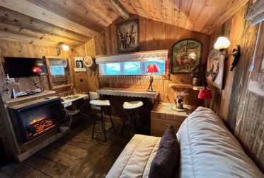 Wunderschönes Blockhaus mit authentischem Mazot als Zweit- oder Hauptwohnsitz