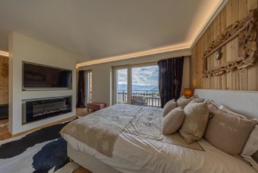 Superbe attique en duplex rénové avec vue panoramique