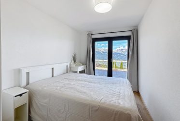 Modernes Chalet mit Blick ins Tal