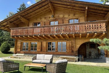 Wunderschönes Blockhaus mit authentischem Mazot als Zweit- oder Hauptwohnsitz