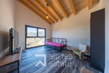 Villa neuve de standing avec vue spectaculaire sur le lac du Louché et les Alpes