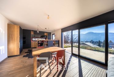 Villa neuve de standing avec vue spectaculaire sur le lac du Louché et les Alpes