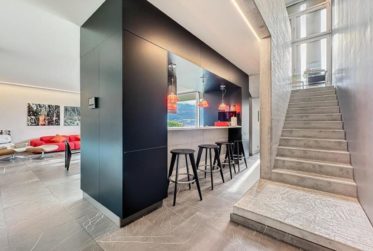 Splendid architect-designed villa with breathtaking views