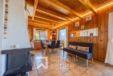 Charming chalet with panoramic views