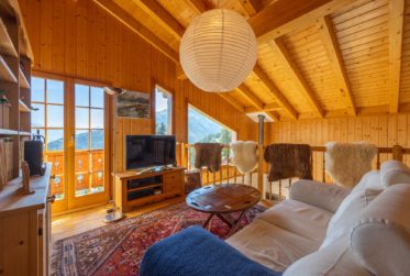 Beautiful chalet with panoramic view