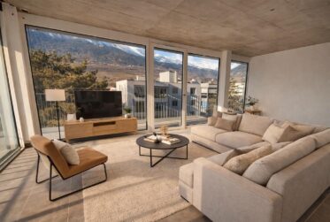 Geräumiges neues Penthouse mit großem Balkon