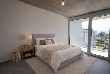 Geräumiges neues Penthouse mit großem Balkon
