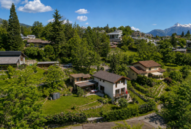 Superb family home with heated veranda and open views