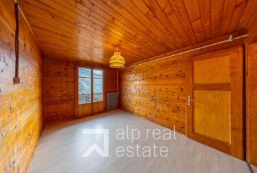 Charming flat in the heart of the village