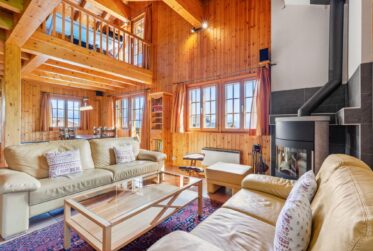 Beautiful log cabin in a peaceful location - exceptional location