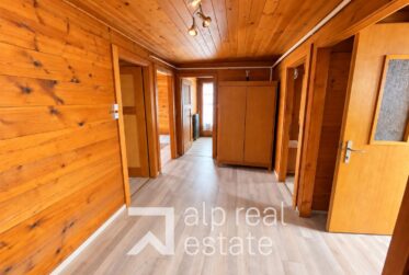 Charming flat in the heart of the village