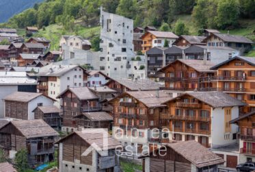 Charming flat in the heart of the village
