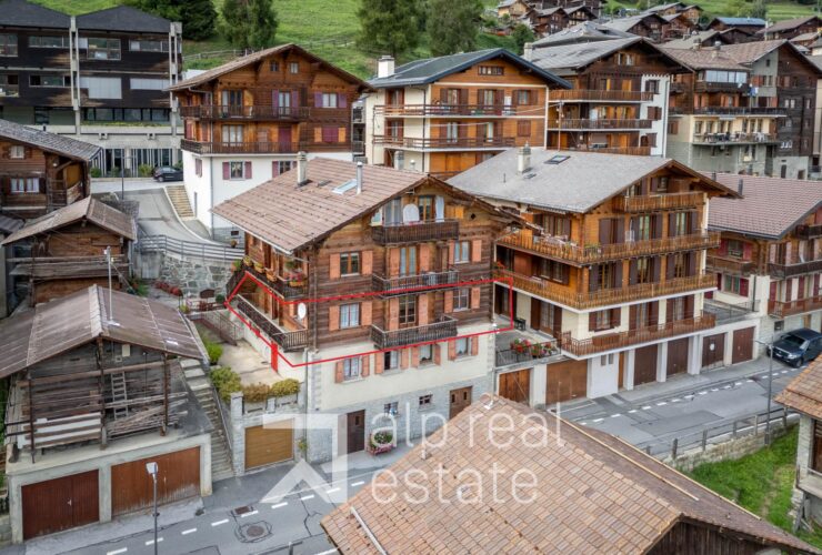 Charming flat in the heart of the village