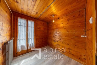 Charming flat in the heart of the village