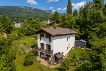 Superb family home with heated veranda and open views